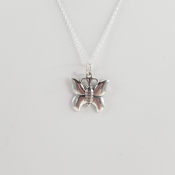 Butterfly pendant necklace in sterling silver dainty layer necklace - Picture 7 of 12